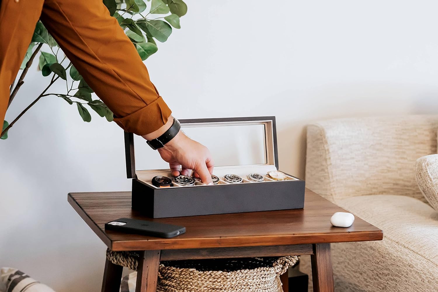 Wrist Watch Storage Box PU Leather Black Display Case Organizer with Glass Window 6 Slot 6 Slot Faux Leather Watch Box Display Case Organizer Glass Jewellery Storage Glass Display And Leather Coated Organizer box with Steel Lock For Men And Women.